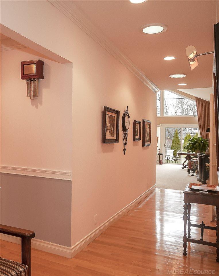 1010 North Renaud Road Grosse Pointe, MI 48236 - Photo 11 of 61 31344418-10.JPG