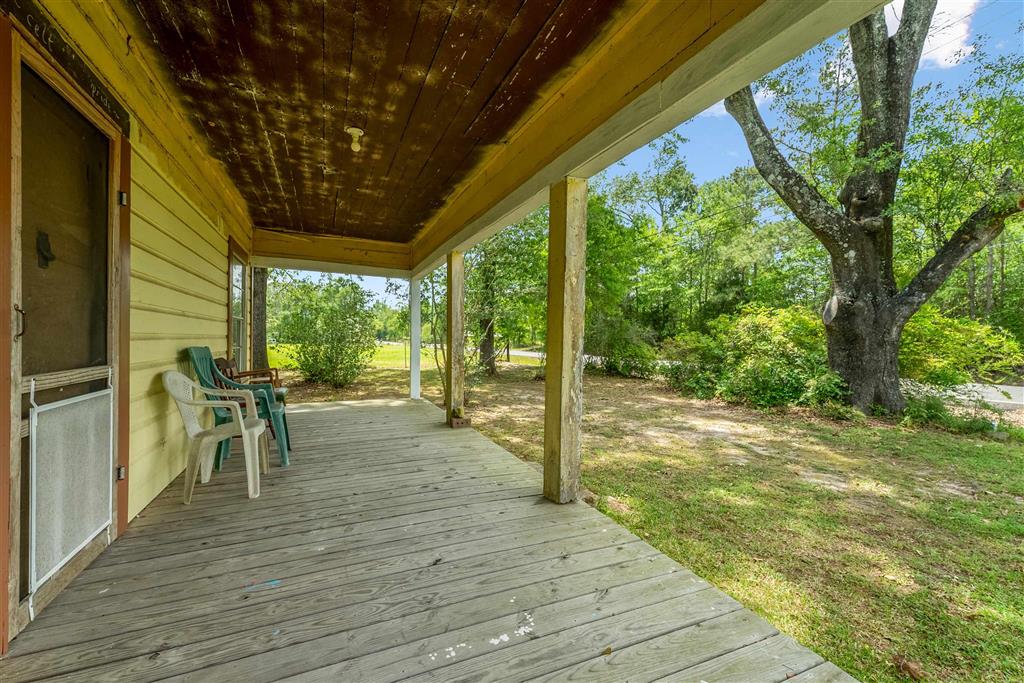 1068 Bill Phillips Road Dequincy, LA 70633 - Photo 2 of 24