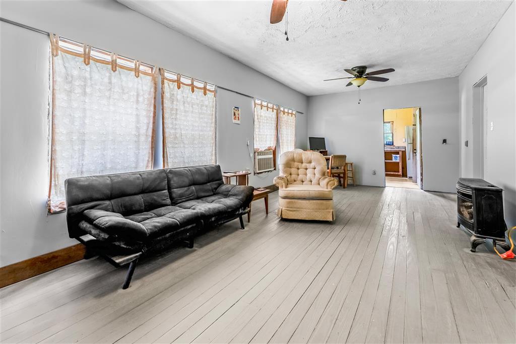 1068 Bill Phillips Road Dequincy, LA 70633 - Photo 4 of 24