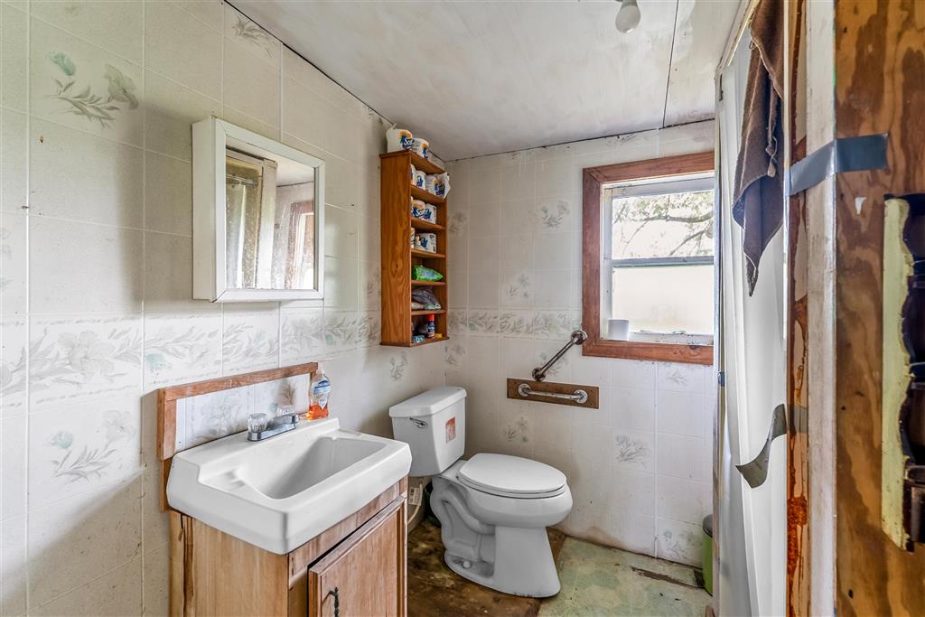 1068 Bill Phillips Road Dequincy, LA 70633 - Photo 8 of 24