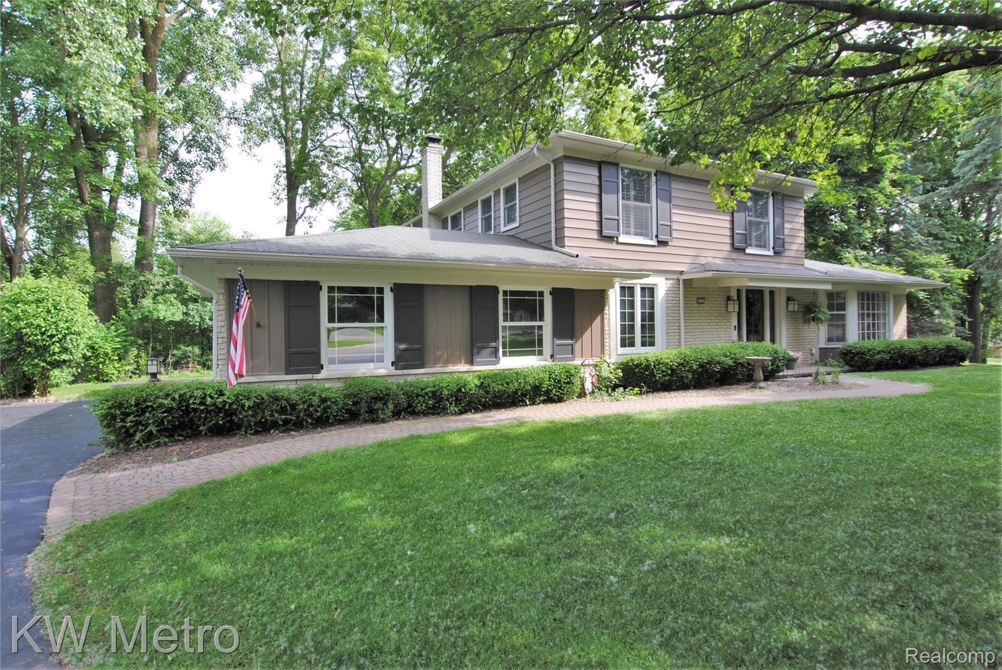 402 Millstone Court Rochester, MI 48309 - Photo 42 of 42 DSC_0003 (2).JPG