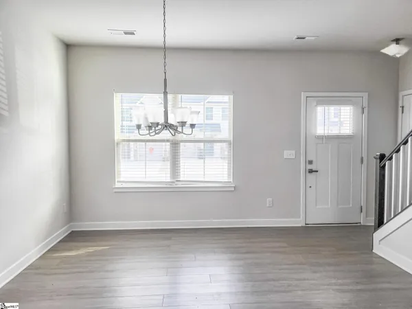 $299,900 | 162 Moss Holw Way, Simpsonville, SC 29680