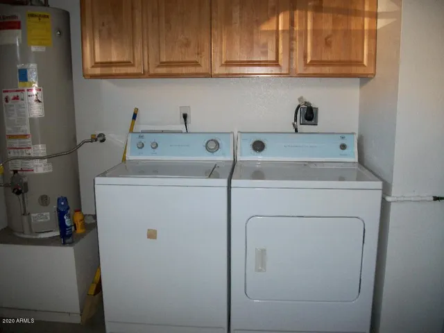 $2,050 | 21817 North 40th Place, Phoenix, AZ 85050