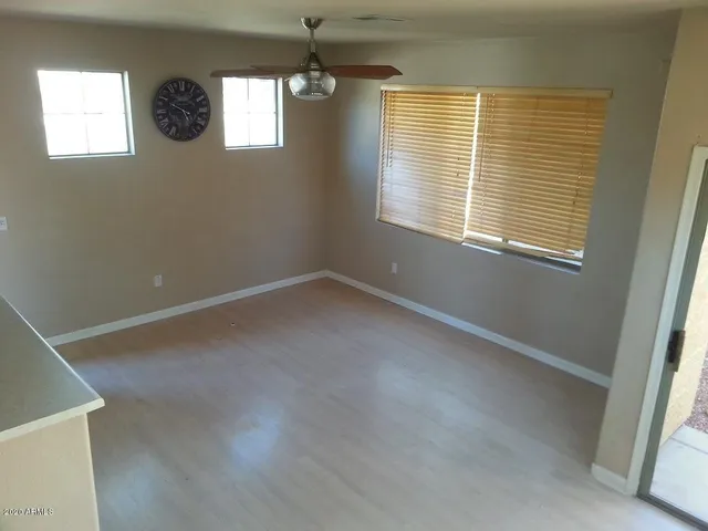 $2,050 | 21817 North 40th Place, Phoenix, AZ 85050