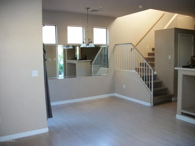 $2,050 | 21817 North 40th Place, Phoenix, AZ 85050