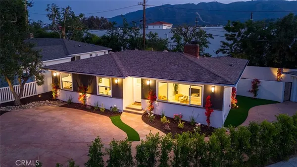 $1,225,000 | 6433 Creemore Lane, Tujunga, CA 91042