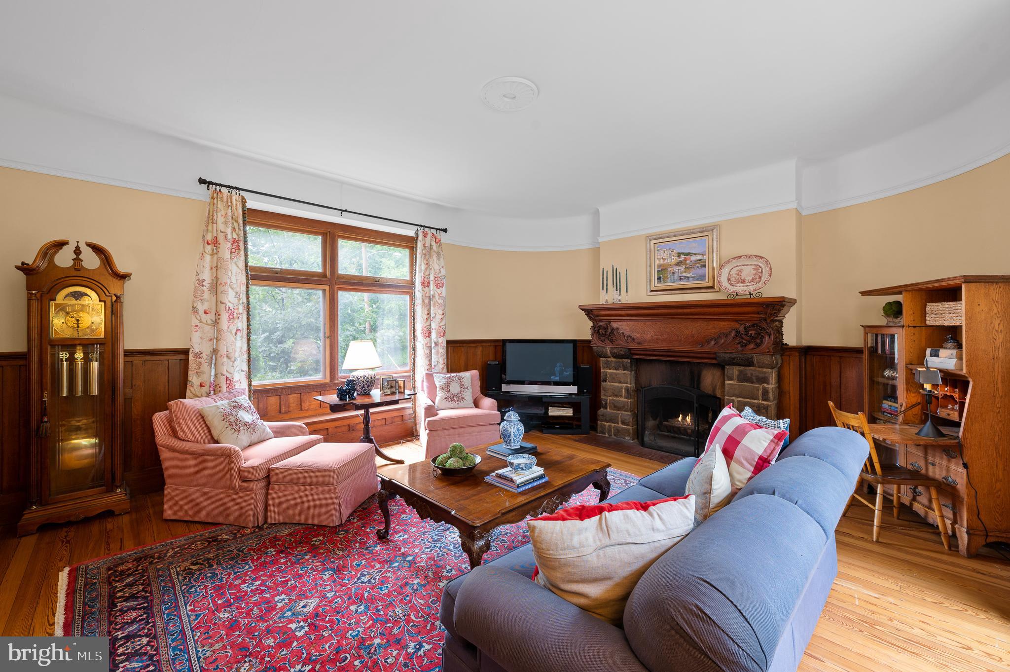 425 Chestnut Lane Wayne, PA 19087 - Photo 15 of 59 Light & bright Living Room with fireplace