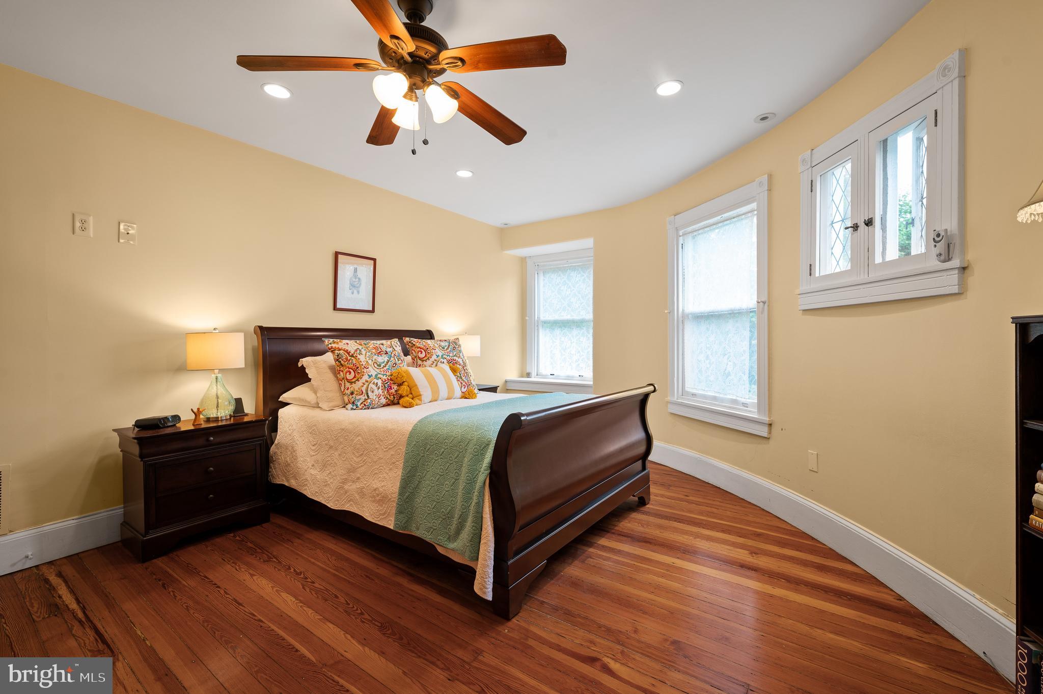 425 Chestnut Lane Wayne, PA 19087 - Photo 32 of 59 Primary Bedroom Suite in the "turret"