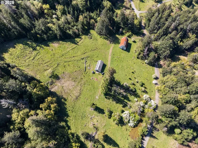 a view of a mountain