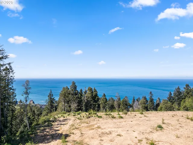 $897,500 | 38097 Pacific Highlands Drive, Port Orford, OR 97465