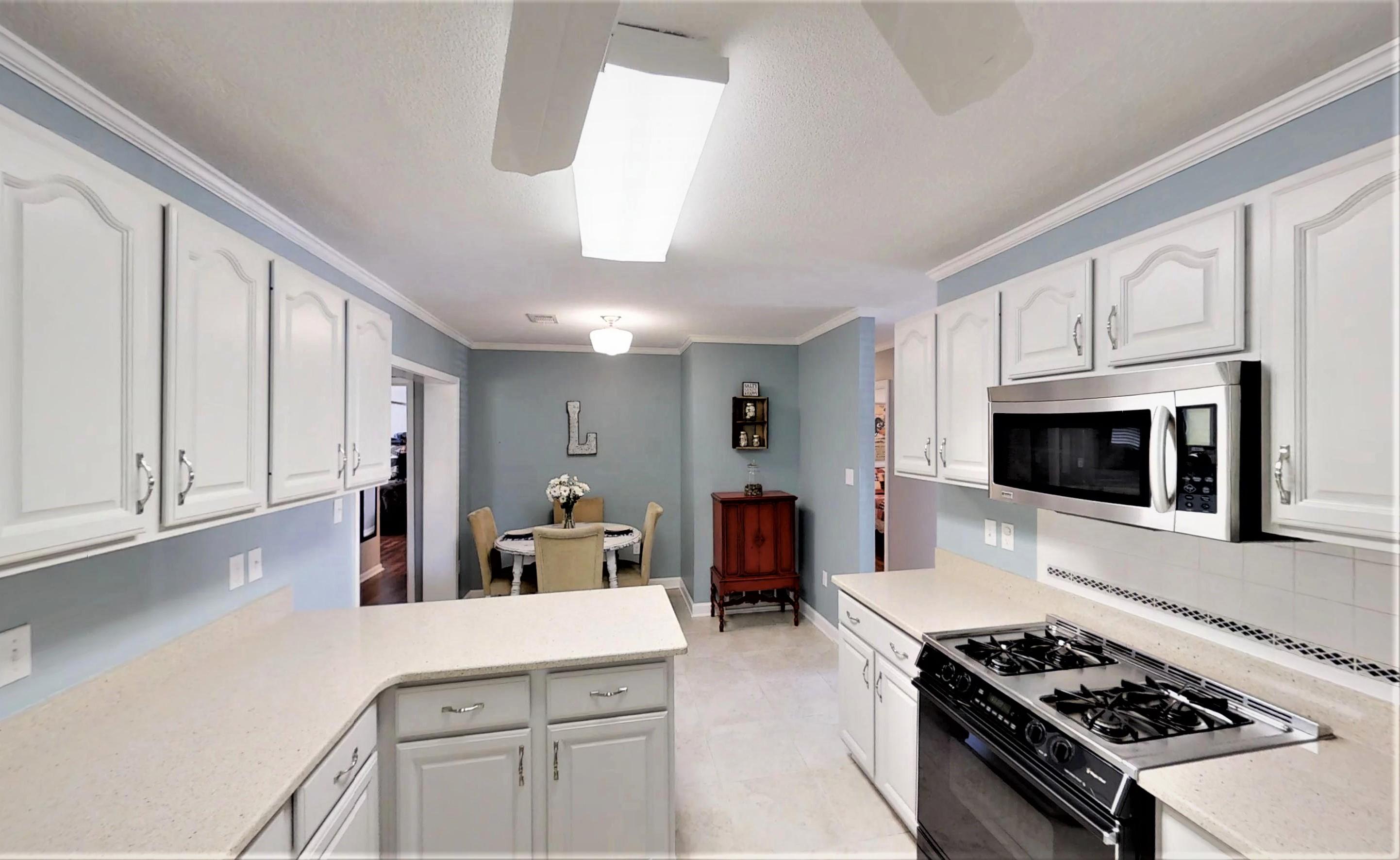 240 Santa Rosa Street Southwest Fort Walton Beach, FL 32548 - Photo 11 of 35 240 Santa Rosa