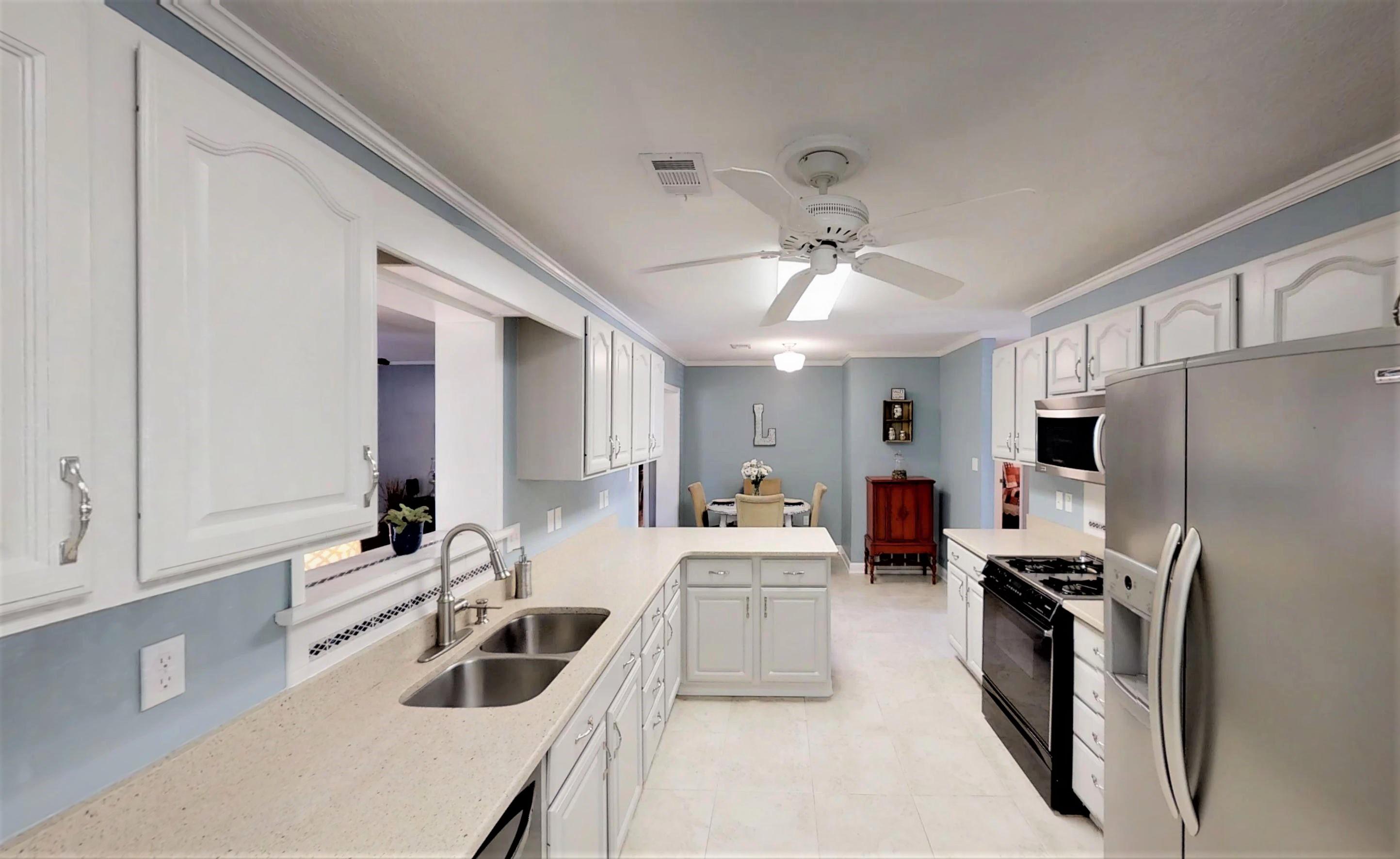 240 Santa Rosa Street Southwest Fort Walton Beach, FL 32548 - Photo 10 of 35 240 Santa Rosa