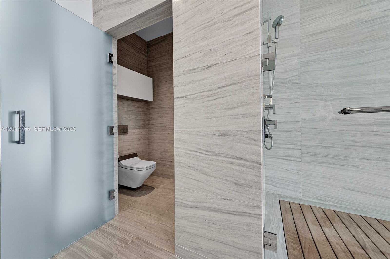 88 Southwest 7th Street, Unit PH4202 Miami, FL 33130 - Photo 30 of 88