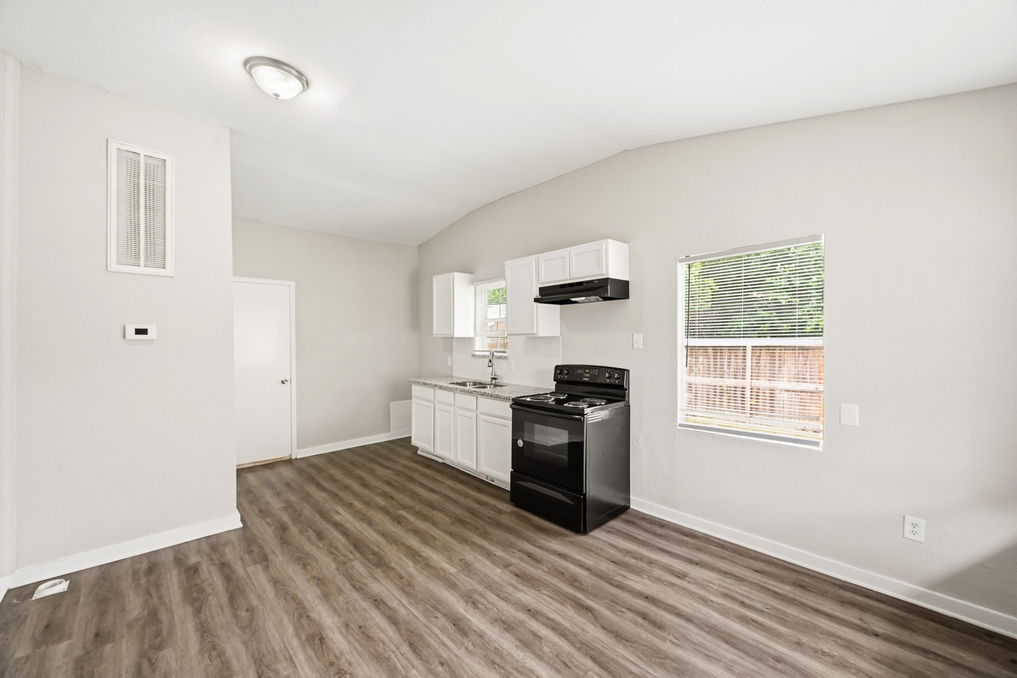 10001 Lucore Street, Unit BACK Houston, TX 77017 - Photo 5 of 17