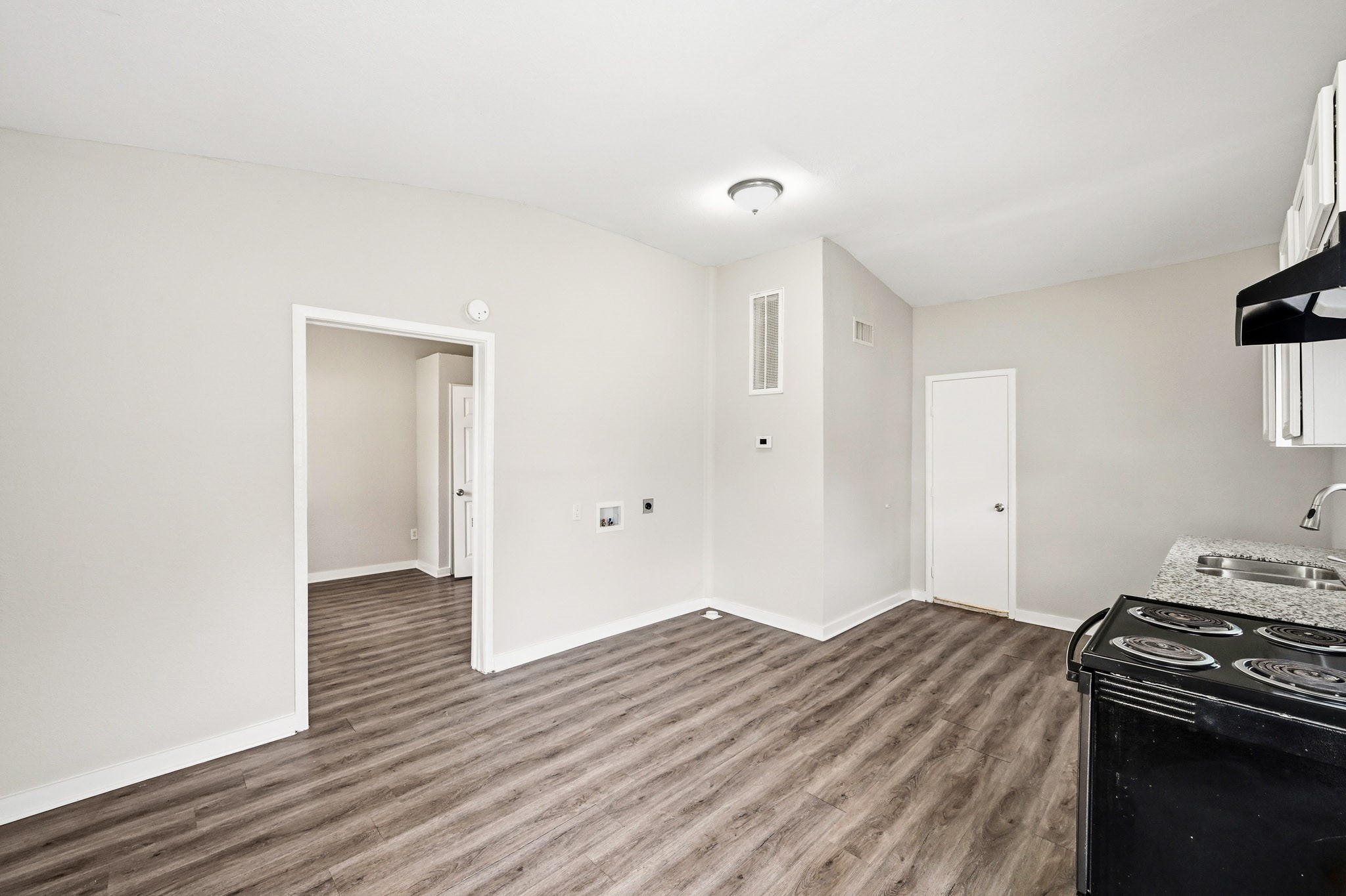 10001 Lucore Street, Unit BACK Houston, TX 77017 - Photo 6 of 17