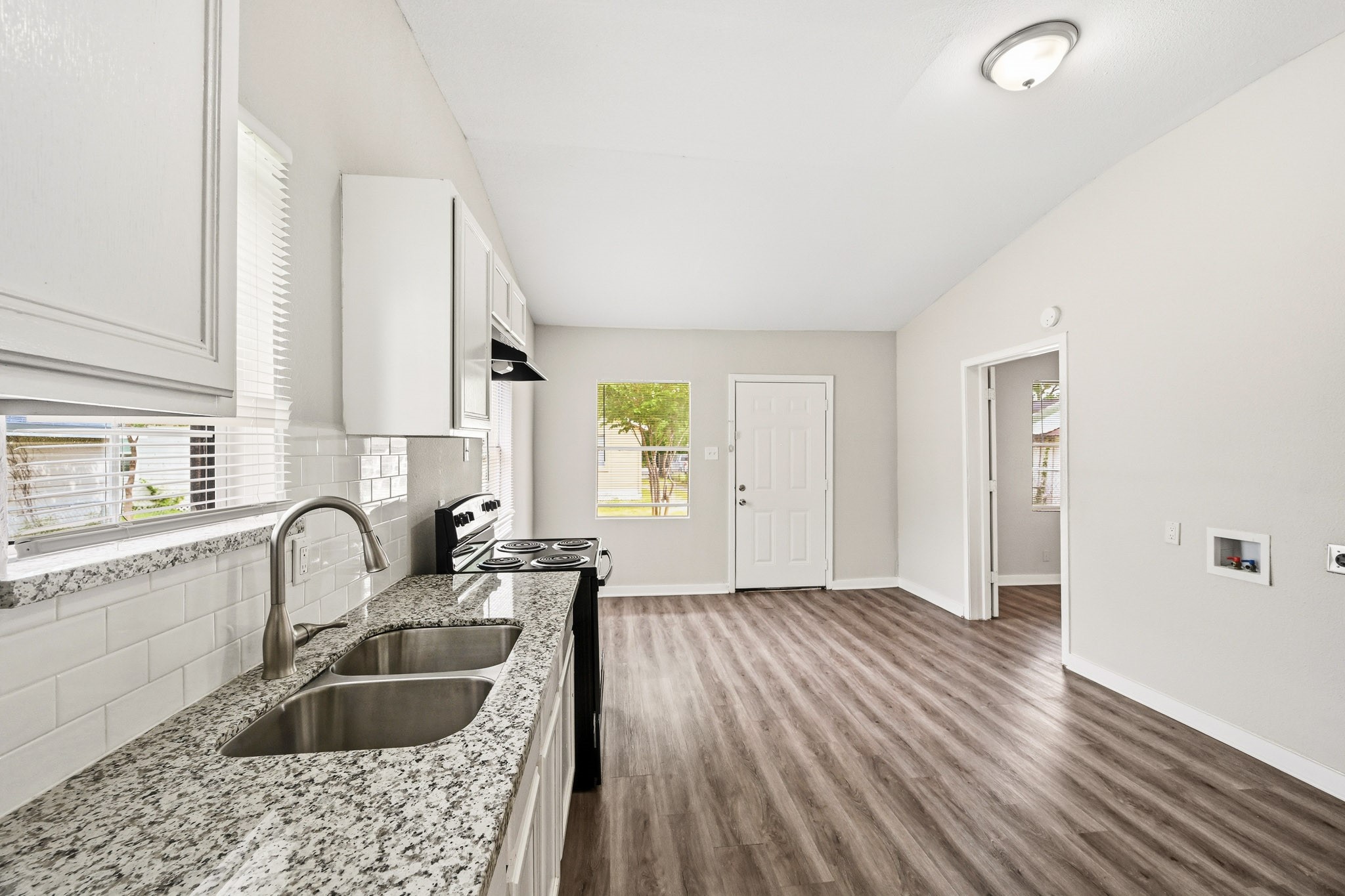 10001 Lucore Street, Unit BACK Houston, TX 77017 - Photo 8 of 17