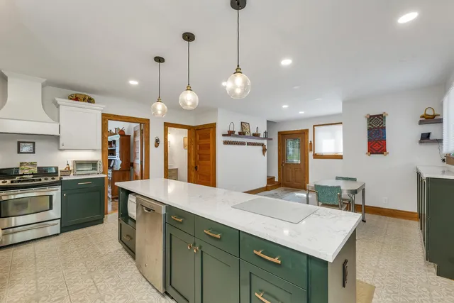 $700,000 | 3 Fisher Place, Claremont, NH 03743