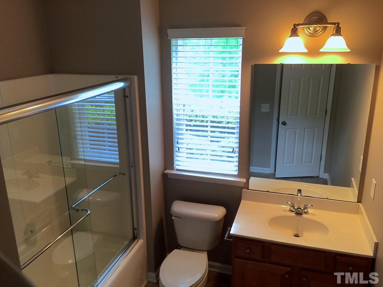 2742 Laurel Cherry Street Raleigh, NC 27612 - Photo 21 of 25 The full bath on the lower level.
