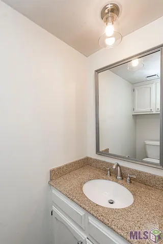 $1,300 | Undisclosed Address, Baton Rouge, LA 70810