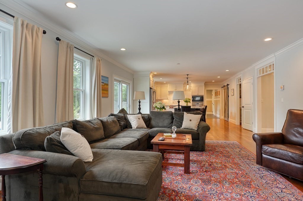 49 Oldham Road Arlington, MA 02474 - Photo 8 of 42 Gallery Image 8