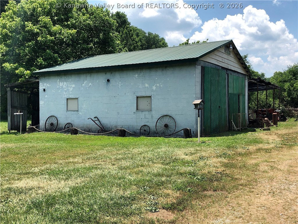 386 Spirit Road Red House, WV 25168 - Photo 19 of 30 Gallery Image 19