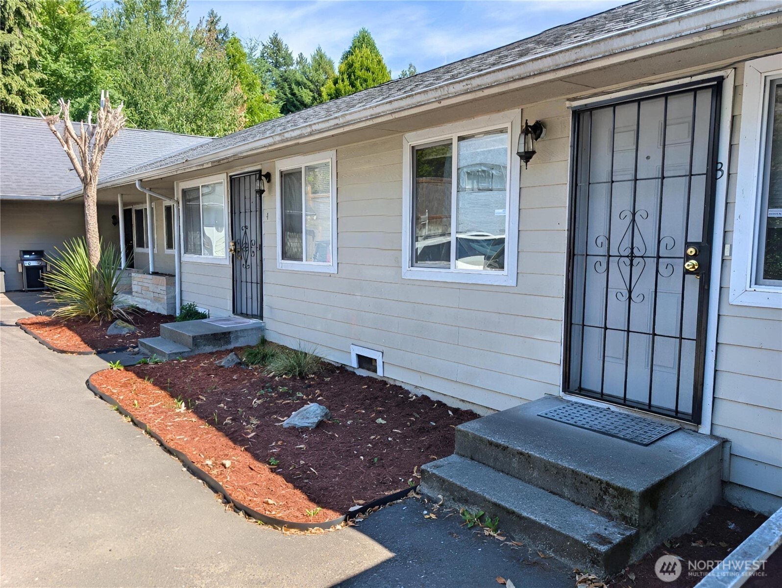 7410 Rainier Avenue South Seattle, WA 98118 - Photo 5 of 14