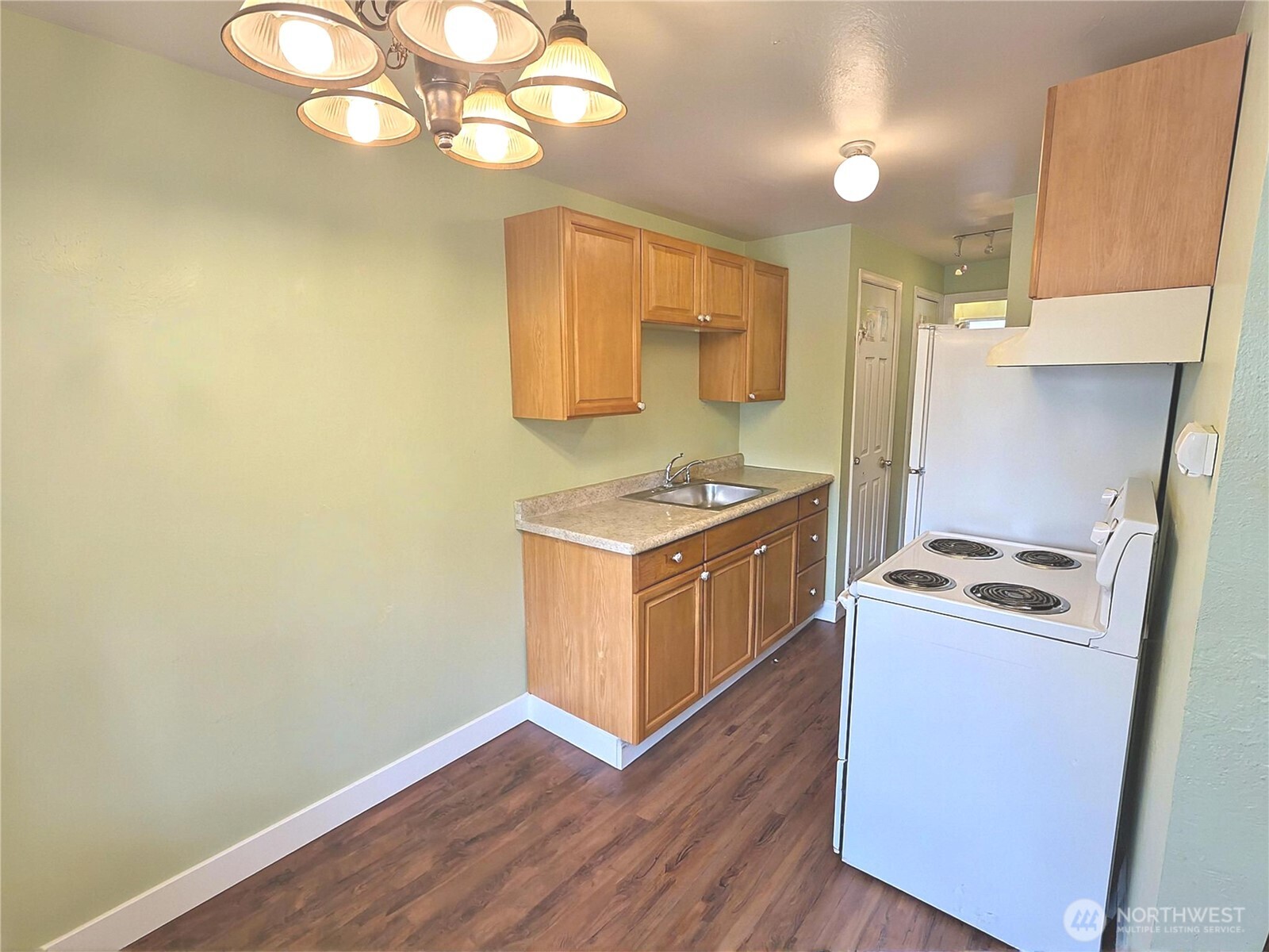 7410 Rainier Avenue South Seattle, WA 98118 - Photo 8 of 14