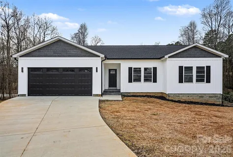 $350,000 | 3137 Riber Lane, Claremont, NC 28610