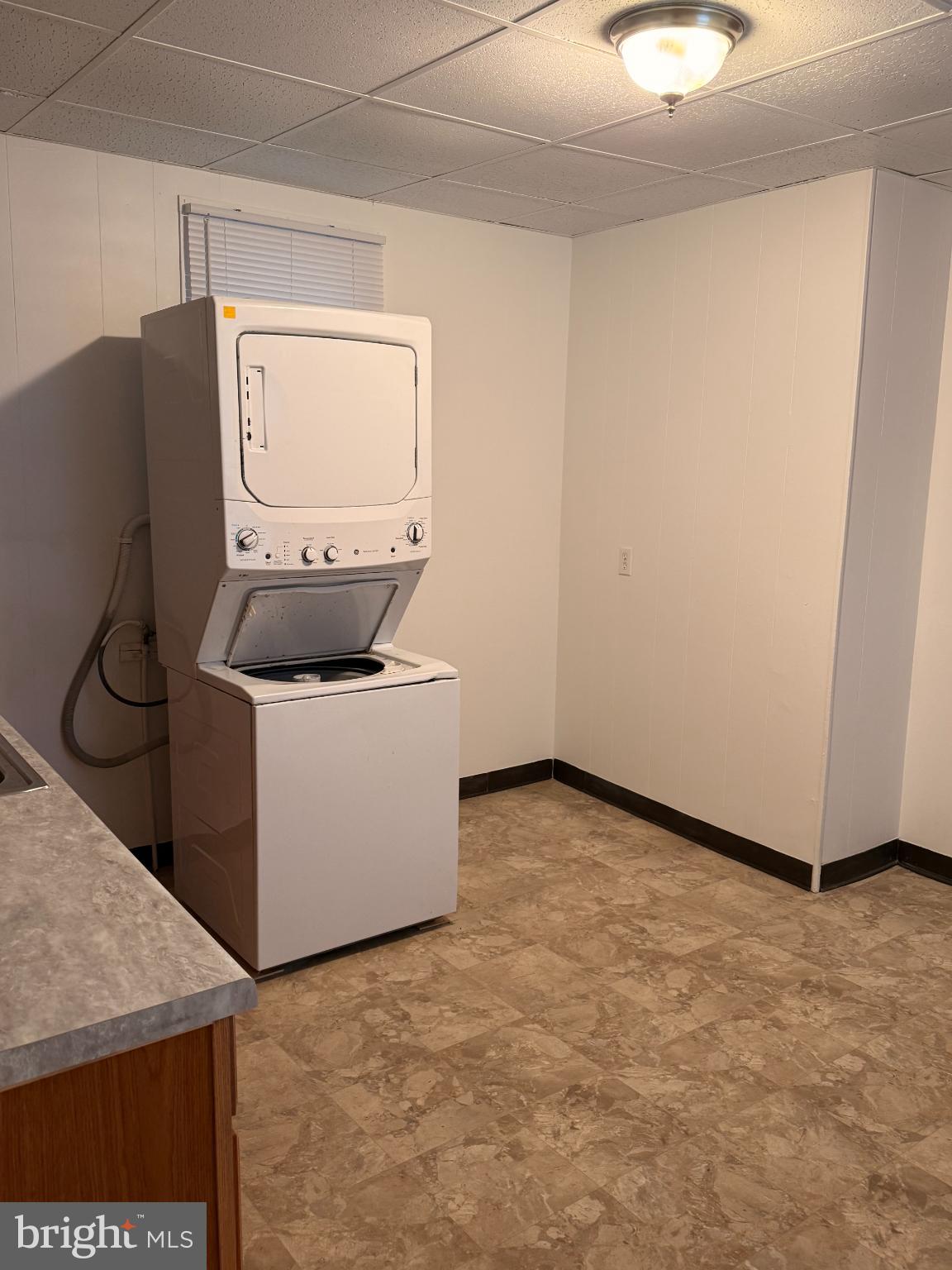 176 Griffith Street Salem, NJ 08079 - Photo 7 of 34 Kitchen Nicely Updated