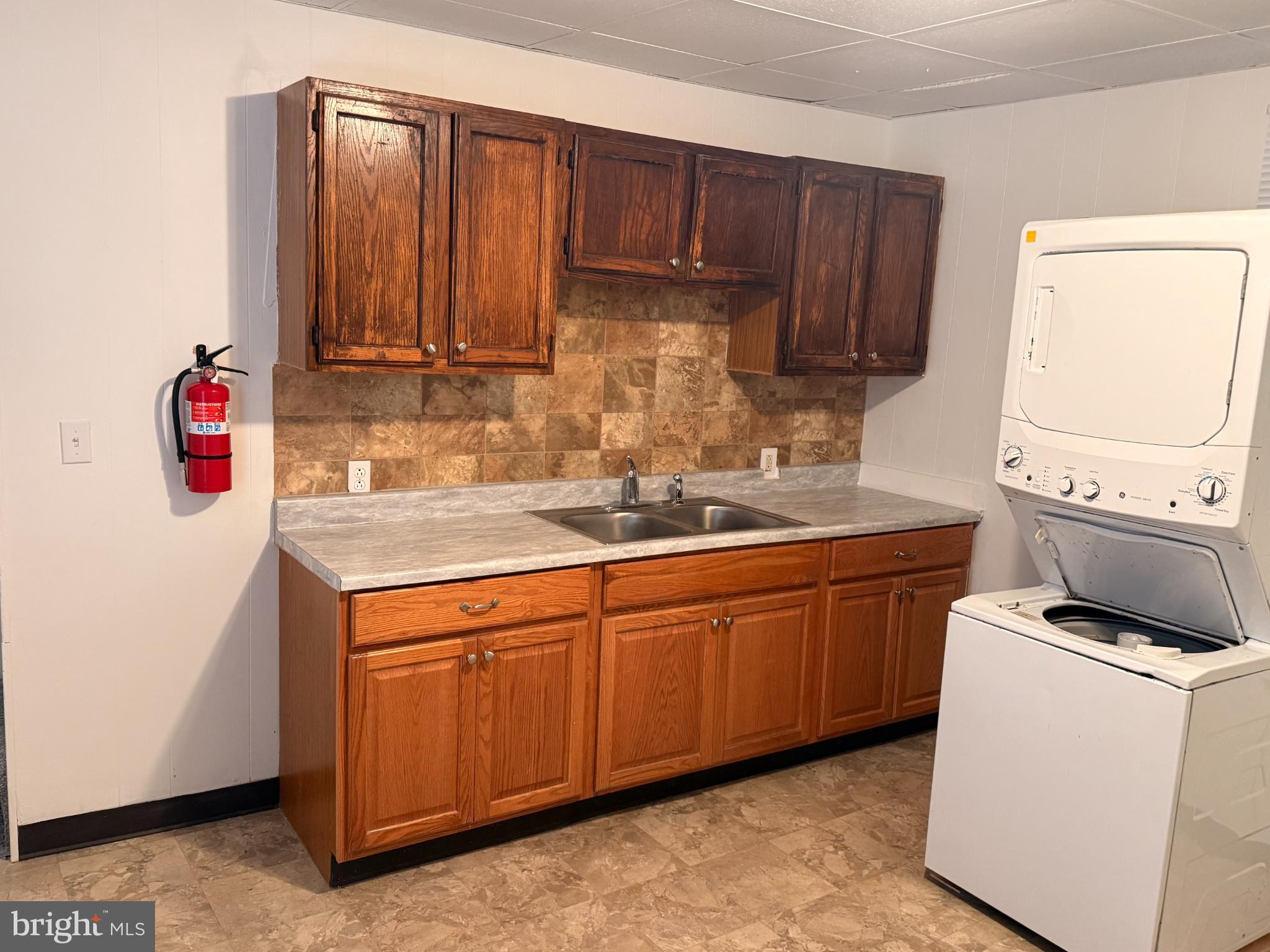 176 Griffith Street Salem, NJ 08079 - Photo 9 of 34 Cozy Kitchen space with modern finishes.