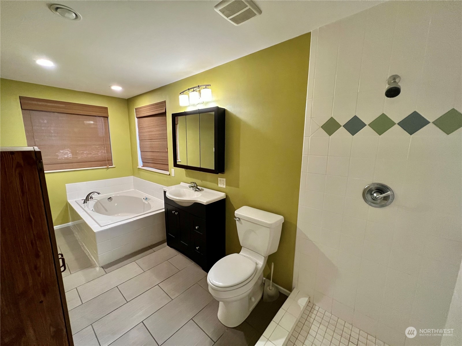 18302 East Spring Lake Road Arlington, WA 98223 - Photo 25 of 40 Gallery Image 25