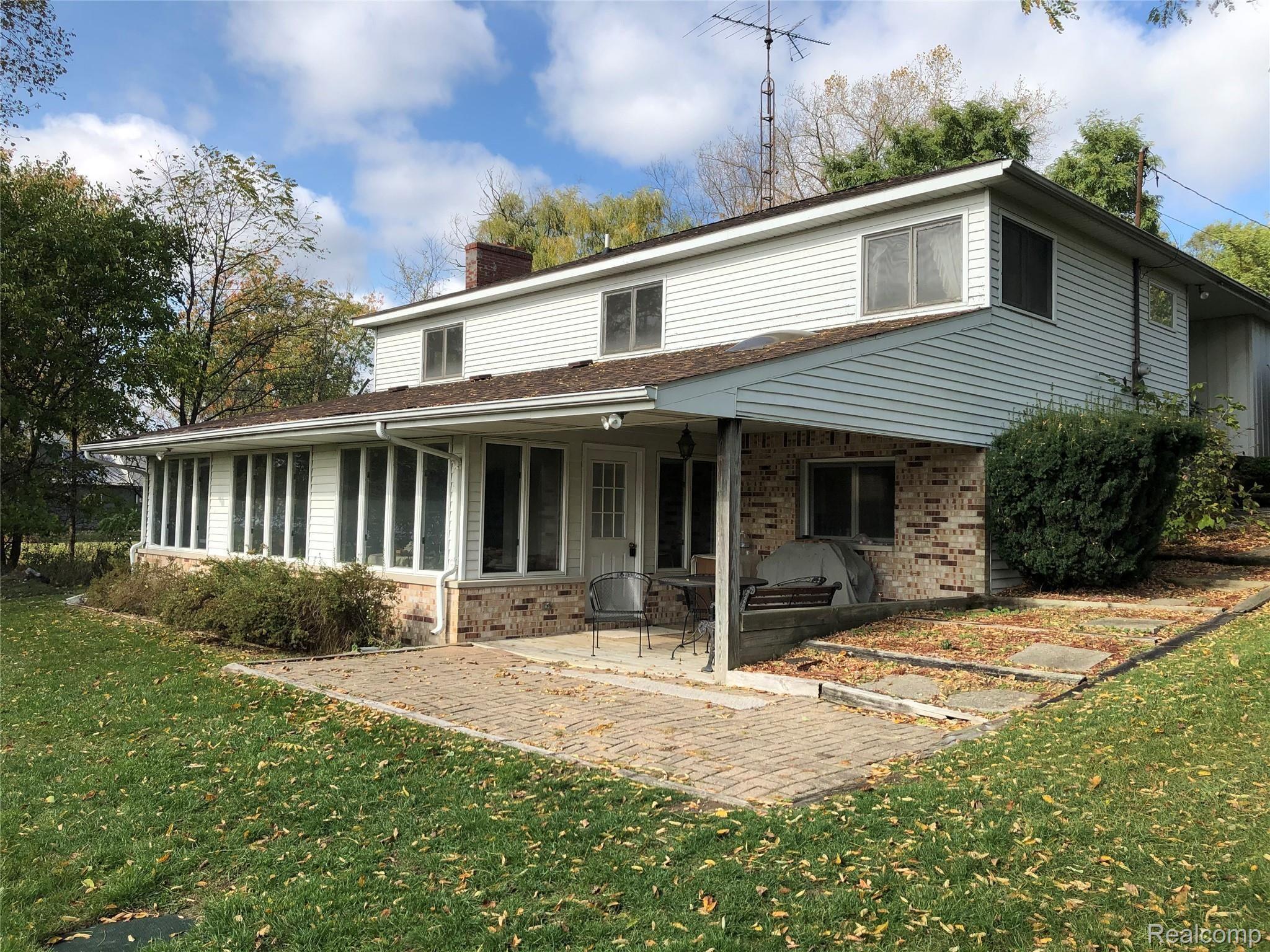 11004 White Lake Road Fenton, MI 48430 - Photo 19 of 19 tempImageg8wtYW.jpg