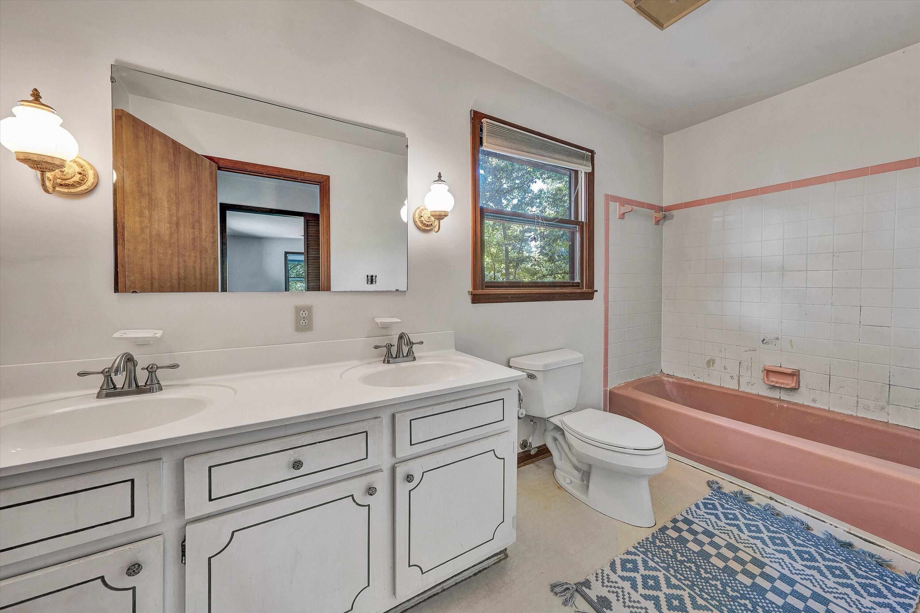 1574 Shady Run Road Vinton, VA 24179 - Photo 15 of 27 Primary BA
