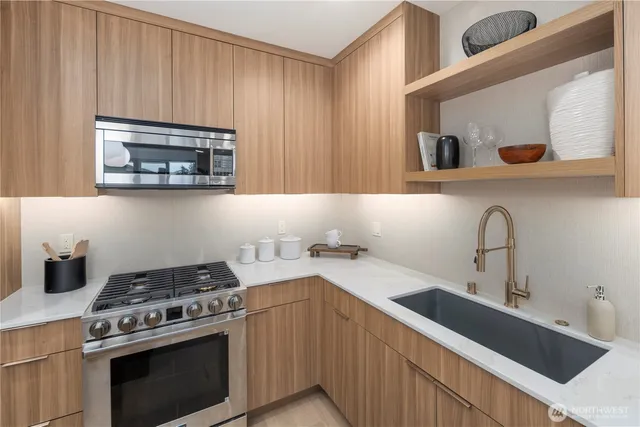 $1,199,950 | 614 5th Avenue South, Unit C101, Edmonds, WA 98020