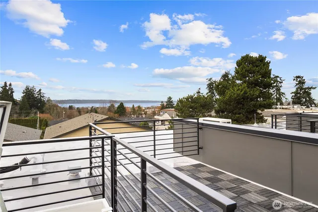 $1,199,950 | 614 5th Avenue South, Unit C101, Edmonds, WA 98020