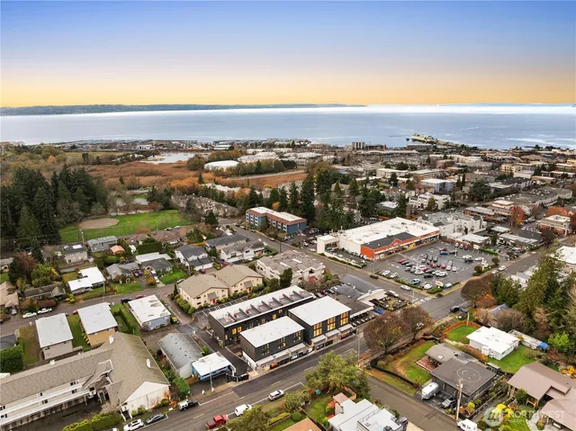 $1,199,950 | 614 5th Avenue South, Unit C101, Edmonds, WA 98020