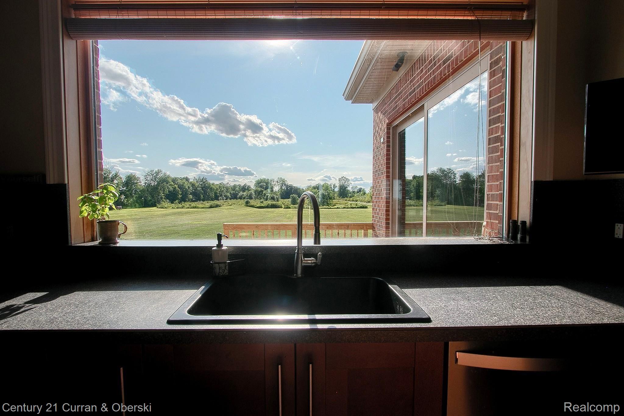 9801 Chinavare Road Newport, MI 48166 - Photo 18 of 58 18-Kitchen View.jpg