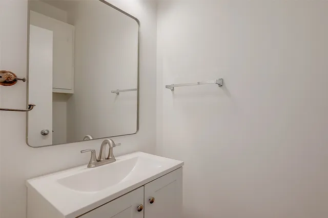 $2,500 | 9830 Cynthia Ann Court, Houston, TX 77025