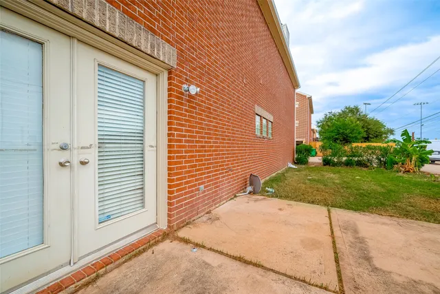 $2,500 | 9830 Cynthia Ann Court, Houston, TX 77025