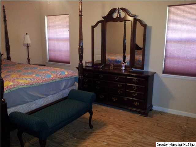1719 Gardenridge Road Gardendale, AL 35071 - Photo 7 of 27