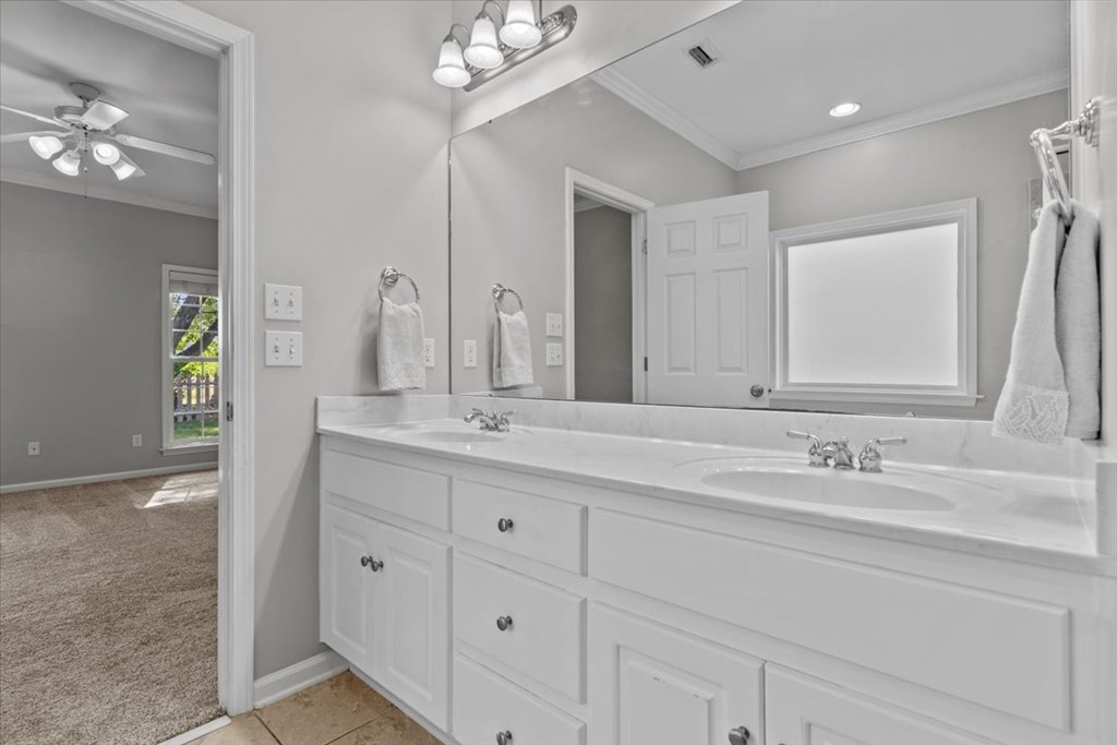 529 Edinburgh Way Dothan, AL 36305 - Photo 23 of 39 Gallery Image 23