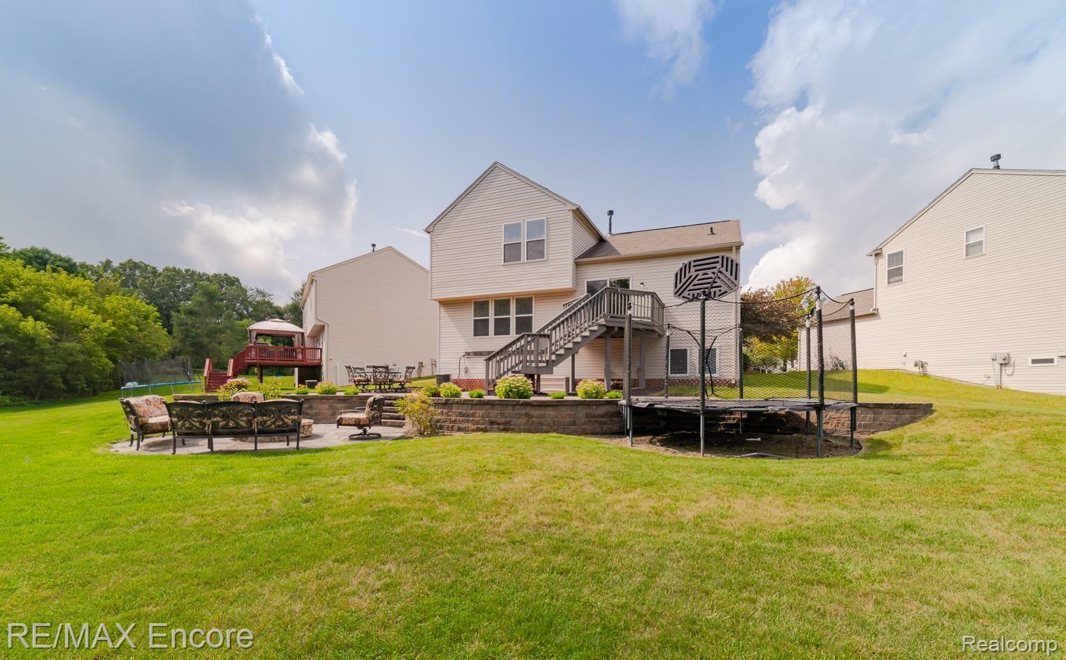 915 Deer Valley Road Holly, MI 48442 - Photo 39 of 45 915 Deer Valley-39.jpg