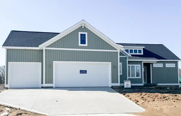 $589,900 | 659 Waterford Village Drive, Grand Rapids, MI 49534