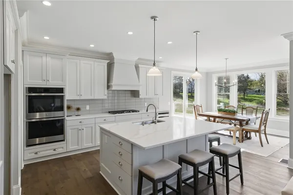 $970,900 | 19 Bridleridge Farms, Pittsford, NY 14534