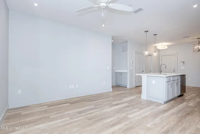 $185,000 | 2501 Bienville Boulevard, Unit 135, Ocean Springs, MS 39564