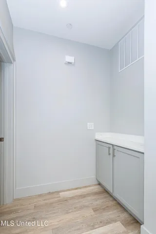 $185,000 | 2501 Bienville Boulevard, Unit 135, Ocean Springs, MS 39564