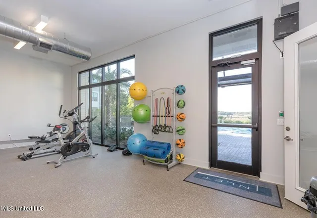 $185,000 | 2501 Bienville Boulevard, Unit 135, Ocean Springs, MS 39564