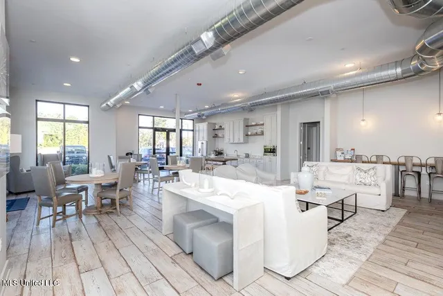 $185,000 | 2501 Bienville Boulevard, Unit 135, Ocean Springs, MS 39564