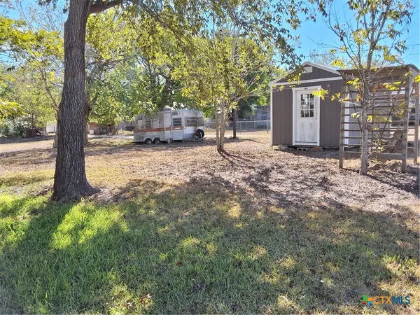 $87,500 | 609 East Sarah Street, Cuero, TX 77954