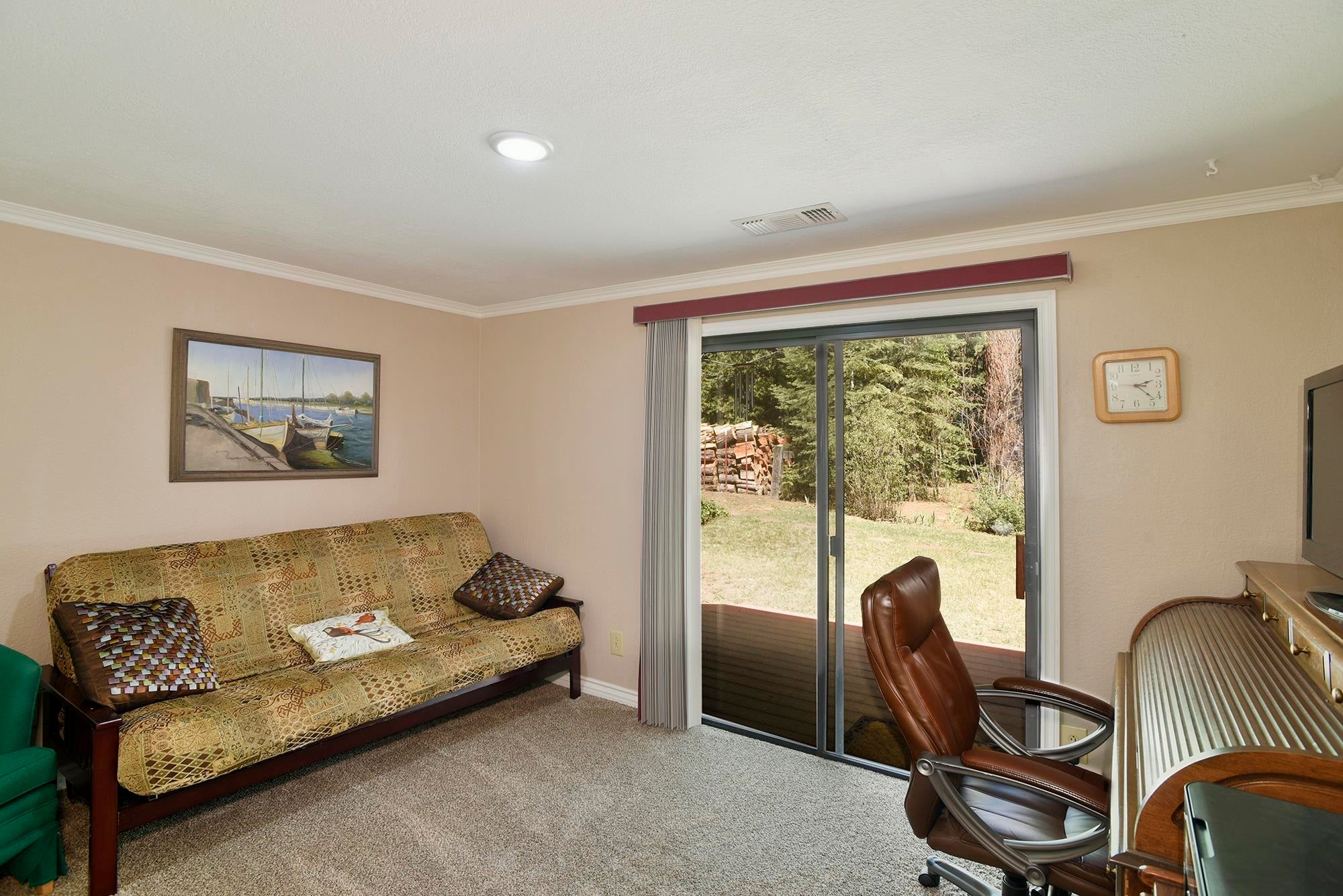 2730 South Old Stage Road Mount Shasta, CA 96067 - Photo 21 of 24 Gallery Image 21